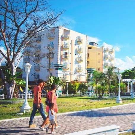 Hotel Art Deco Beach La Ceiba Kültér fotó